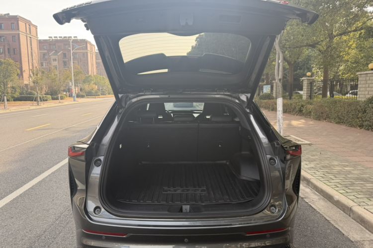 Used Oshan Z6 New Energy 2023 ZhiDian iDD 150KM Flagship PLUS
