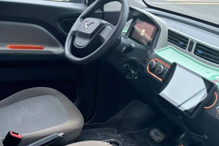 Used Wuling Hongguang MINIEV 2020 Enjoyment Model Lithium Iron Phosphate
