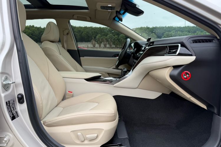 Used Toyota Camry 2019 2.5G Luxury Edition China VI Standard