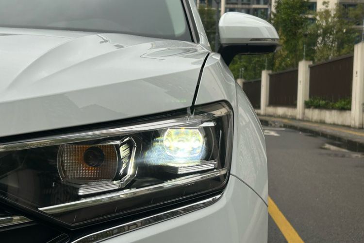 Used Volkswagen Tayron 2020 280TSI Two-Wheel Drive Luxury Connect Edition
