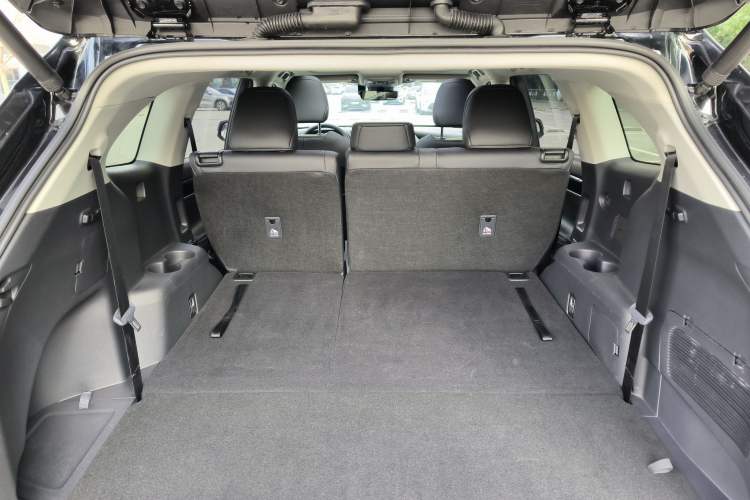 Used Toyota Highlander 2023 2.5L Smart Electric Hybrid Dual-Engine 4x4 Knight Edition 7 Seats