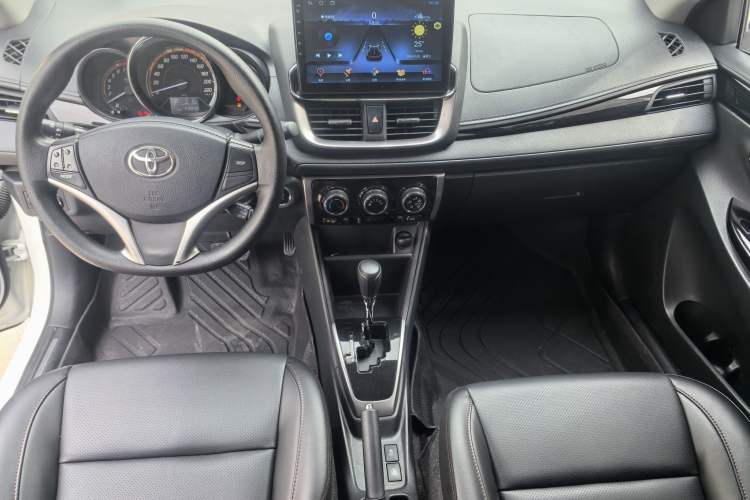 Used Toyota YARiS L 2022 X-Trail 1.5L CVT Luxury PLUS Edition