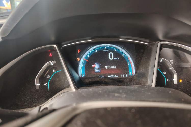 Used Honda Civic 2016 220TURBO CVT Luxury Edition
