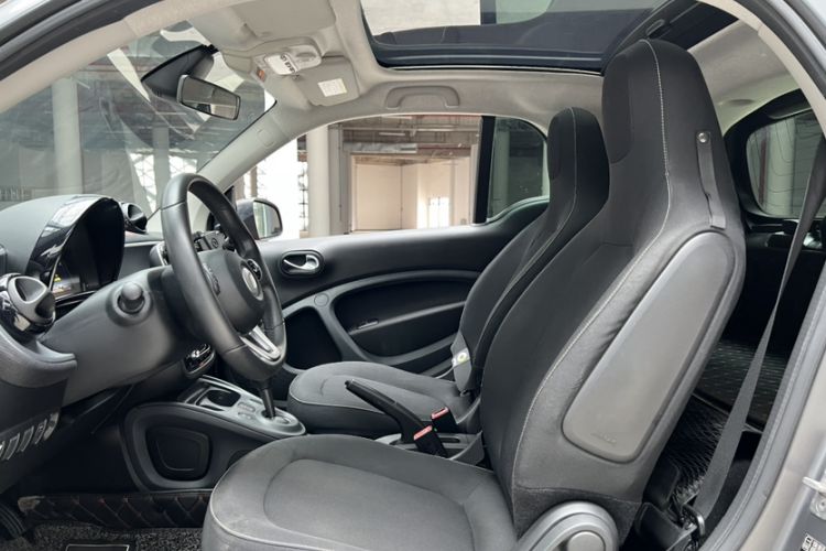 Used  fortwo 2018 1.0L 52kW Hardtop Passion Edition China V Standard
