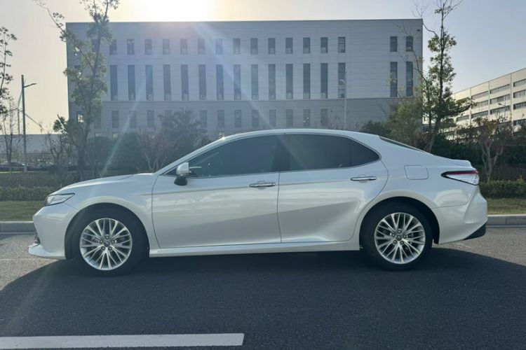 Used Toyota Camry 2019 2.5G Luxury Edition China VI Standard
