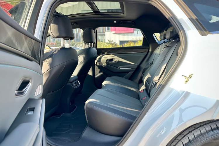 Used BYD Qin L 2025 DM-i Smart Drive 120KM Superior Model