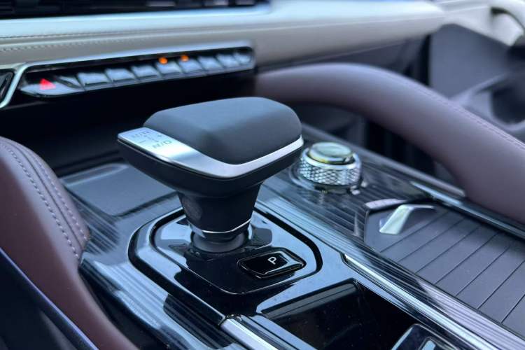 Used Geely Auto Monjaro L 2021 2.0TD DCT EVO Two-Wheel Drive Smart Luxury Version
