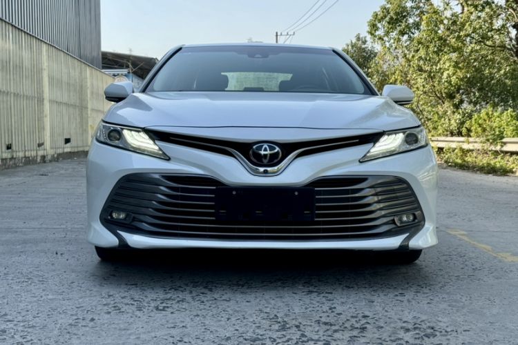 Used Toyota Camry 2018 2.0G Luxury Edition
