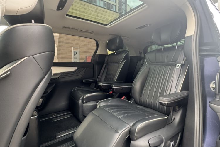 Used Roewe iMAX8 2021 400TGI Supreme Series Lu Zun Edition
