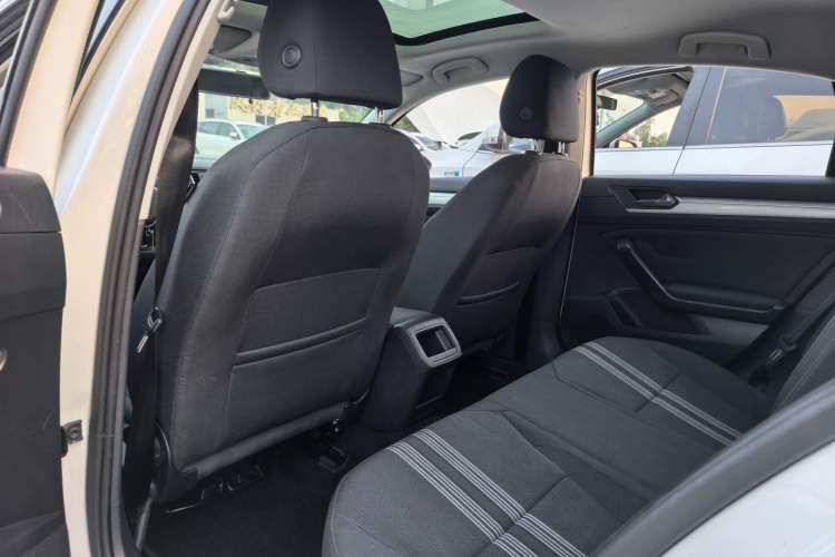 Used Kia Sportage R 2016 2.0L Automatic Two-Wheel Drive DLX
