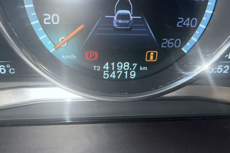 Used Volvo XC60 2016 T5 AWD Smart Drive Edition
