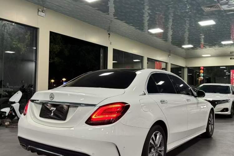 Used Mercedes-Benz C-Class 2021 C 200 L Fashion Edition Sport Version
