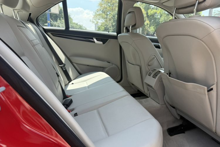 Used Mercedes-Benz C-Class 2013 C 180 Classic Grand Edition
