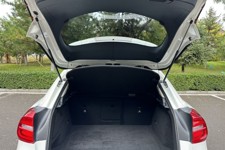 Used Mercedes-Benz GLA 2016 GLA 200 Fashion Model