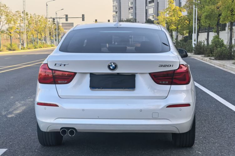 Used BMW 3 Series GT 2018 320i Sport Edition
