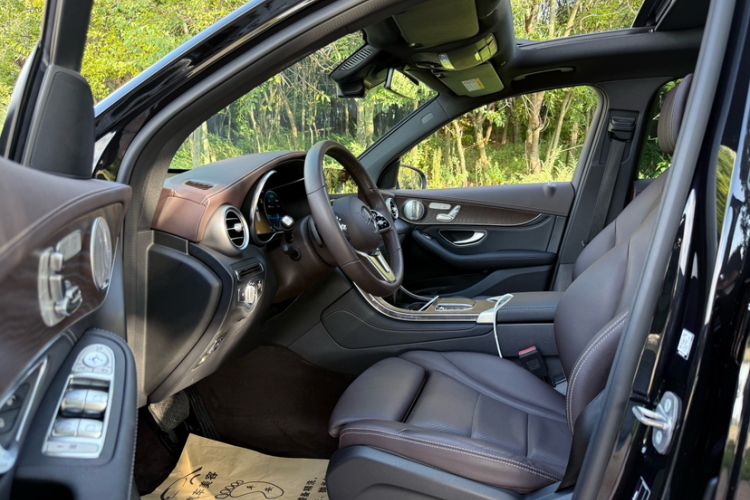 Used Mercedes-Benz GLC 2020 GLC 300 L 4MATIC Dynamic Edition
