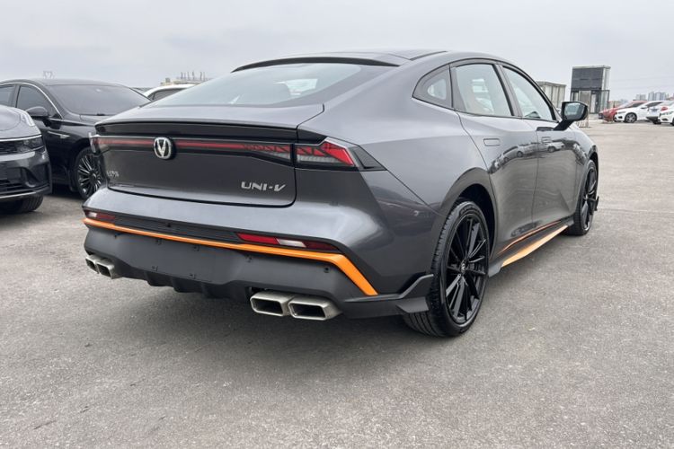 Used Changan UNI-V 2024 1.5T Prestige Sport Edition
