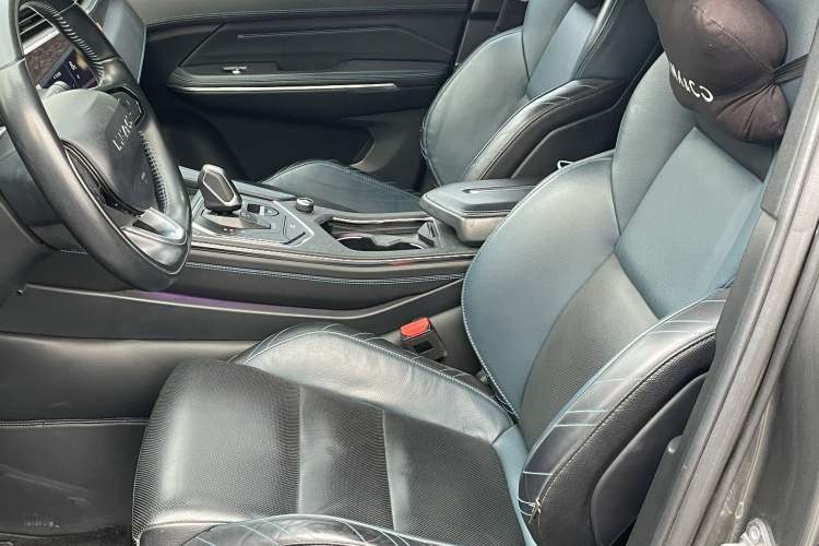 Used Lynk & Co 05 2020 2.0TD Two-Wheel Drive Shine Halo
