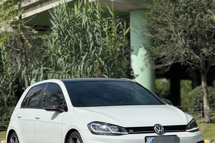 Used Volkswagen Golf 2017 2.0TSI R