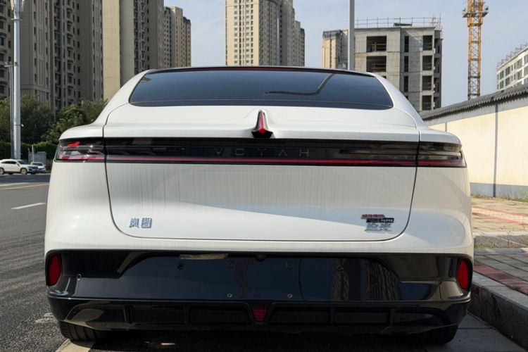 Used VOYAH PASSION 2024 PHEV Four-Wheel Drive Ultra-Long Range Flagship Model
