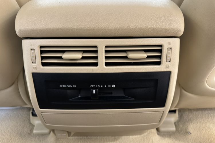 Used Toyota Land Cruiser 2017 4.0L Automatic Parallel Import