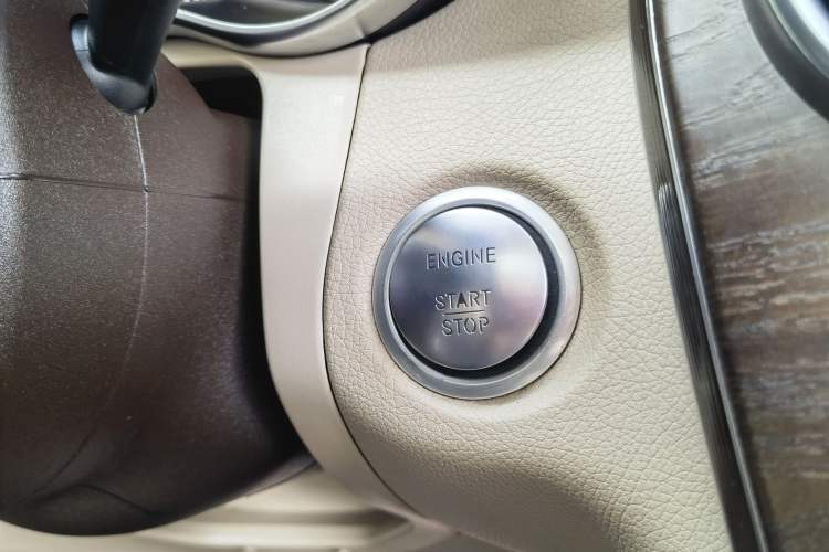 Used Mercedes-Benz GLC 2018 GLC 300 4MATIC Sport Edition
