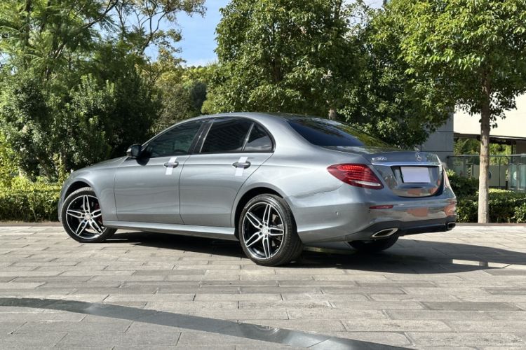 Used Mercedes-Benz E-Class 2017 E 200 Sport 4MATIC

