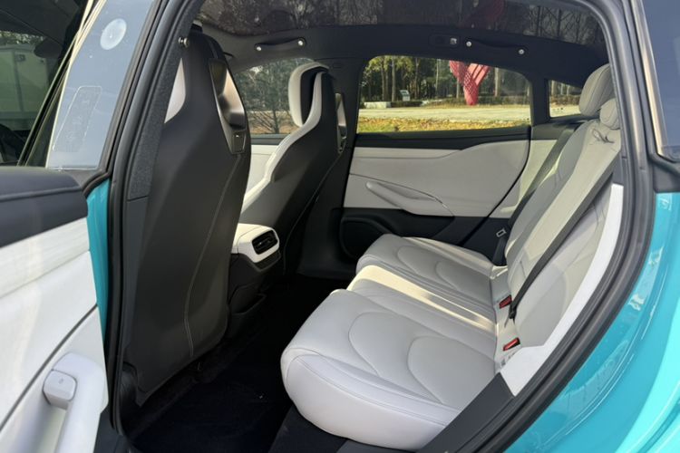 Used  SU7 2024 Rear-Drive Long-Range Intelligent Driving Version
