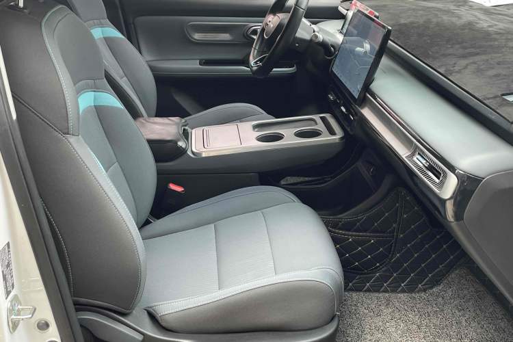 Used AION Y 2023 Plus 510 Enjoy Edition
