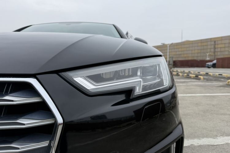 Used Audi A4L 2019 40 TFSI Fashion Edition China VI Emission Standard