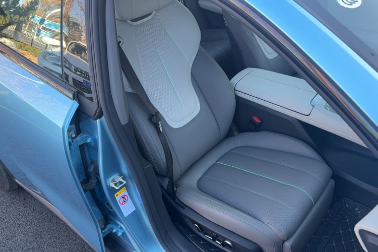 Used  L07 2024 230Max Qiankun Intelligent Driving ADS SE Range-Extended Version
