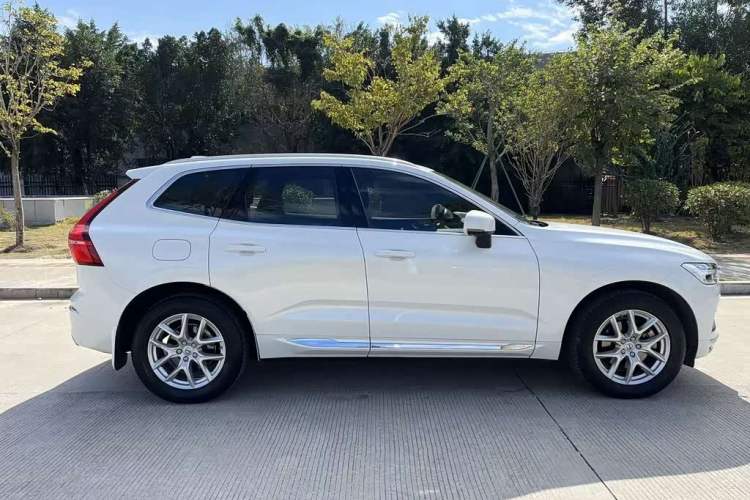 Used Volvo XC60 2021 T5 4x4 Smart Luxury Edition