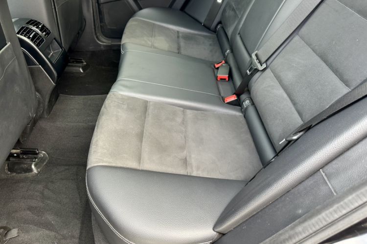 Used Mercedes-Benz GLK-Class 2015 GLK 260 4MATIC Fashion Edition Ultimate Version
