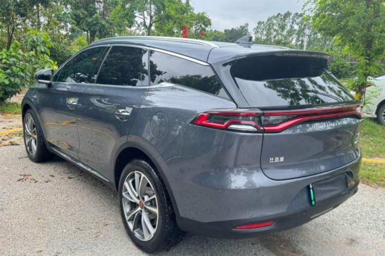 Used BYD Tang New Energy 2018 DM 2.0T All-Wheel Drive Smart Connectivity Enjoyment Model 5 Seats China V Emission Standard
