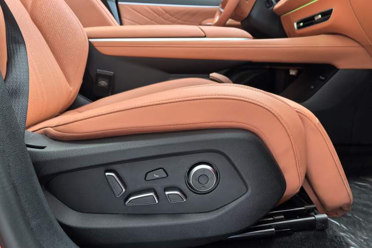 Used  S07 2024 215Max Qiankun Intelligent Driving ADS SE Range-Extended Version
