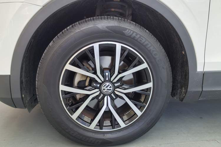 Used Volkswagen Tiguan L 2018 330TSI Automatic Two-Wheel Drive Luxury Edition