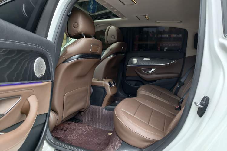 Used Mercedes-Benz E-Class 2016 E 200 L Sport Edition