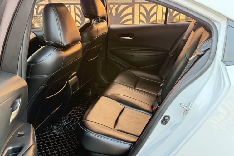 Used Toyota Corolla 2021 Dual-Engine 1.8L E-CVT Pioneer Edition
