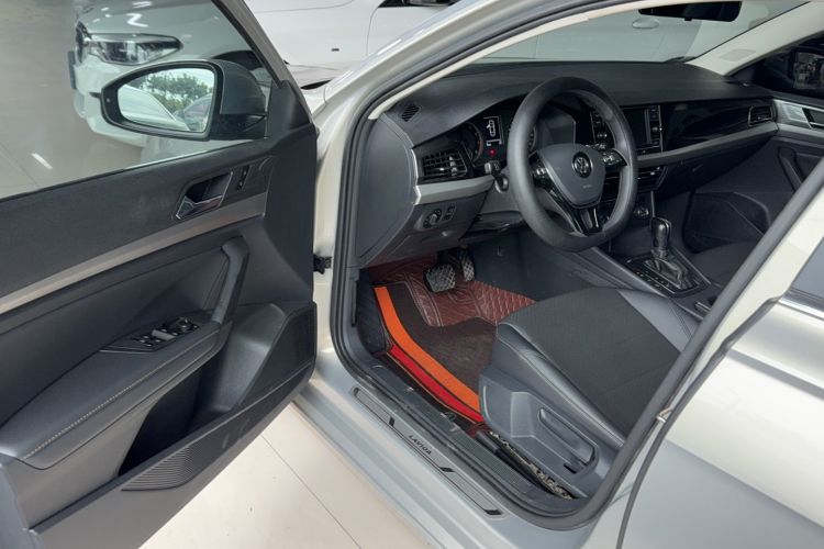 Used Volkswagen Lavida 2019 1.5L Automatic Comfort Edition China VI Standard
