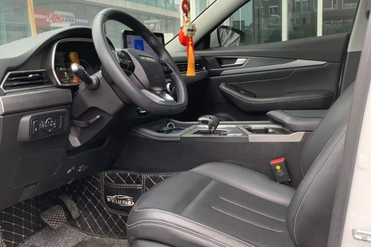 Used Jetour X70S 2023 1.5T DCT Glory Edition 7-Seater
