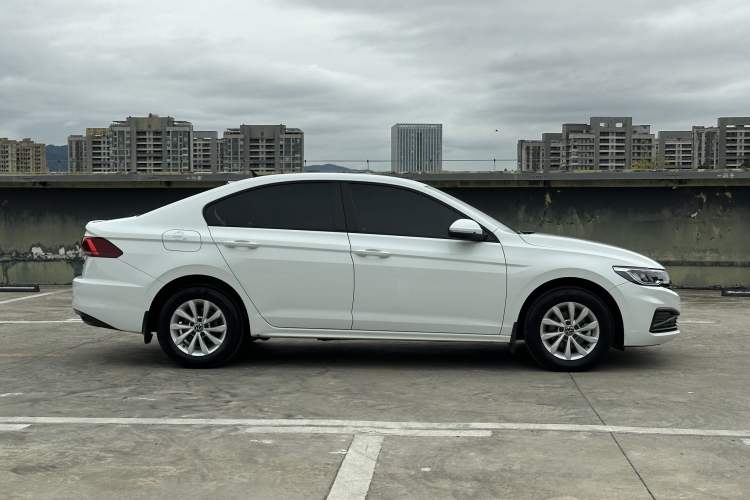 Used Volkswagen Bora 2021 1.5L Automatic Fashionable Smart Connectivity Version
