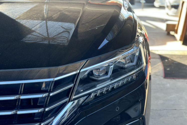 Used Volkswagen Passat 2020 Revised Version 330TSI Luxury Edition China VI Standard
