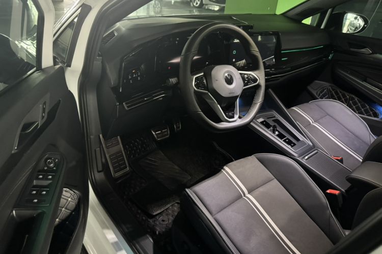 Used Volkswagen Golf 2023 Facelift 280TSI DSG R-Line Lite
