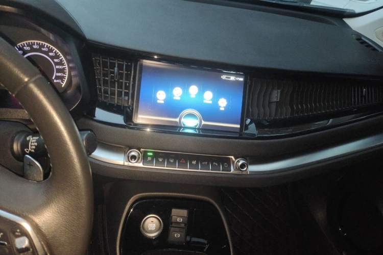 Used Haval H2s 2017 Red-Label 1.5T Dual-Clutch Luxury Model