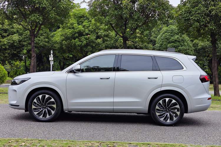 Used Hima AITO M7 2024 1.5T Rear-Drive Plus Version 5 Seats
