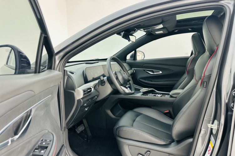 Used Changan UNI-T 2022 1.5T Excellence Model
