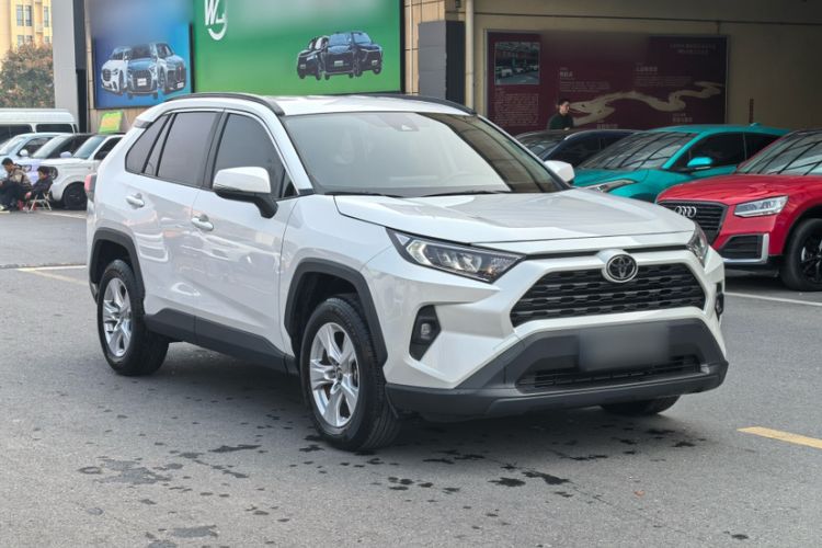 Used Toyota RAV4 2023 2.0L CVT Two-Wheel Drive Urban Edition
