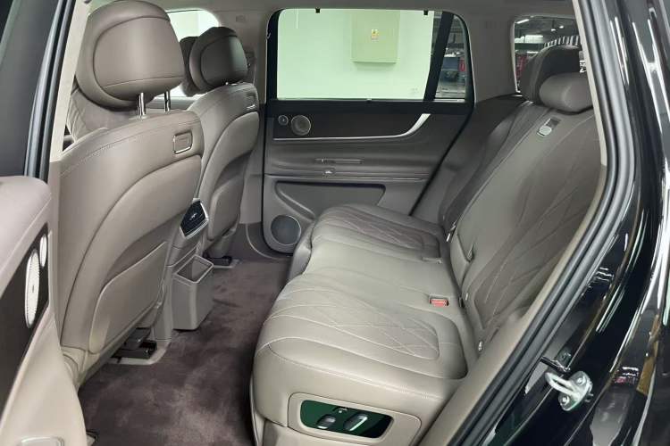 Used Hima AITO M9 2024 Range-Extended Ultra Version 52 kWh 5-Seater Model
