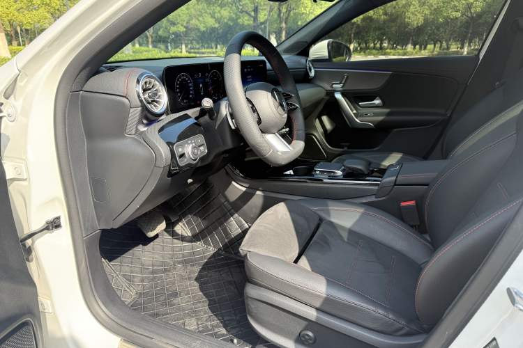 Used Mercedes-Benz A-Class 2023 A 200 L Fashion Model
