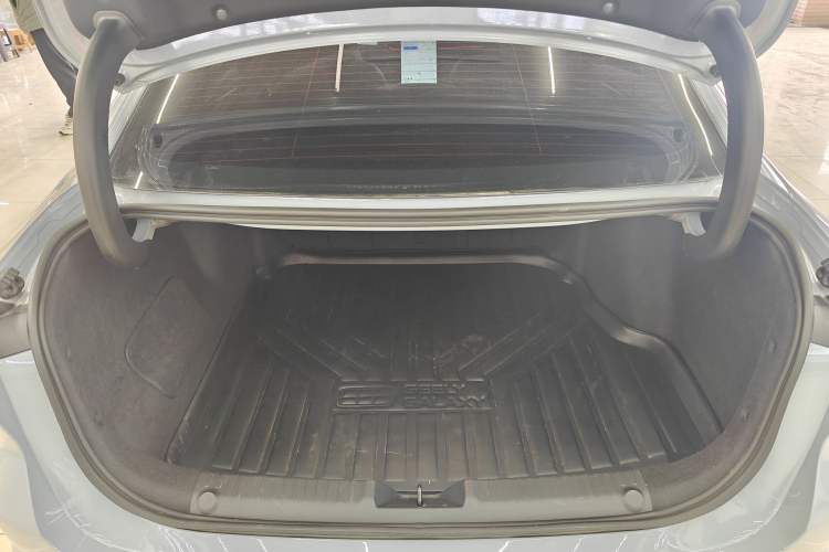 Used  L6 2024 125km Creative Edition
